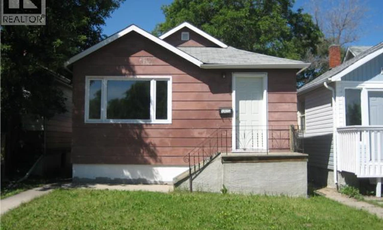 914 Retallack Street