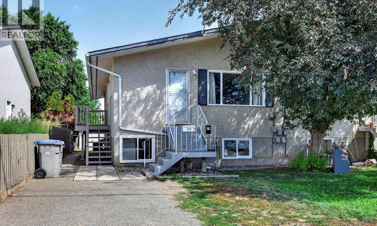 658 Courtenay Crescent