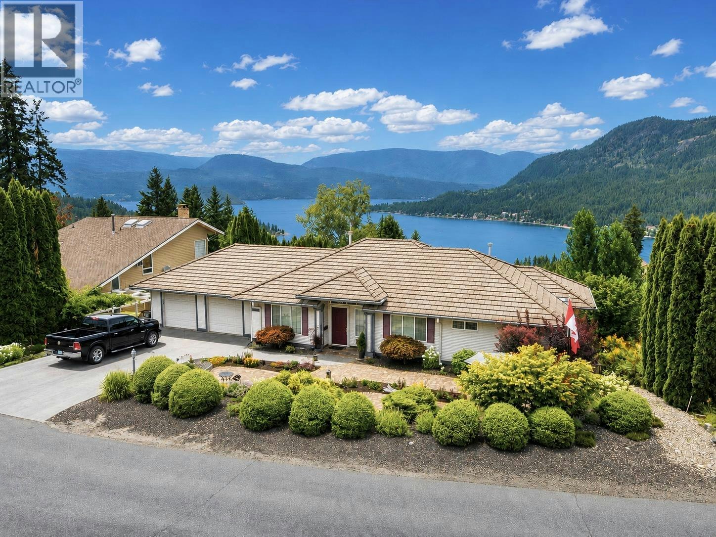 2595 Golf Course Drive, Blind Bay, BC, V0E 1H2