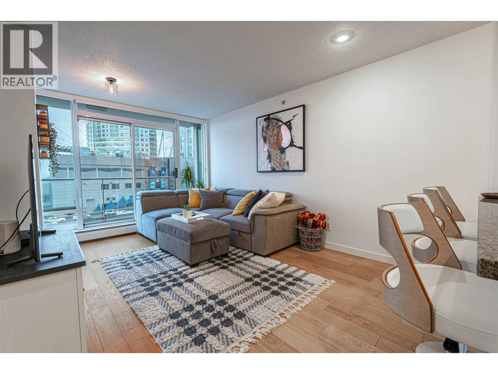 1003-688 Abbott Street, Vancouver, BC, V6B 0B9