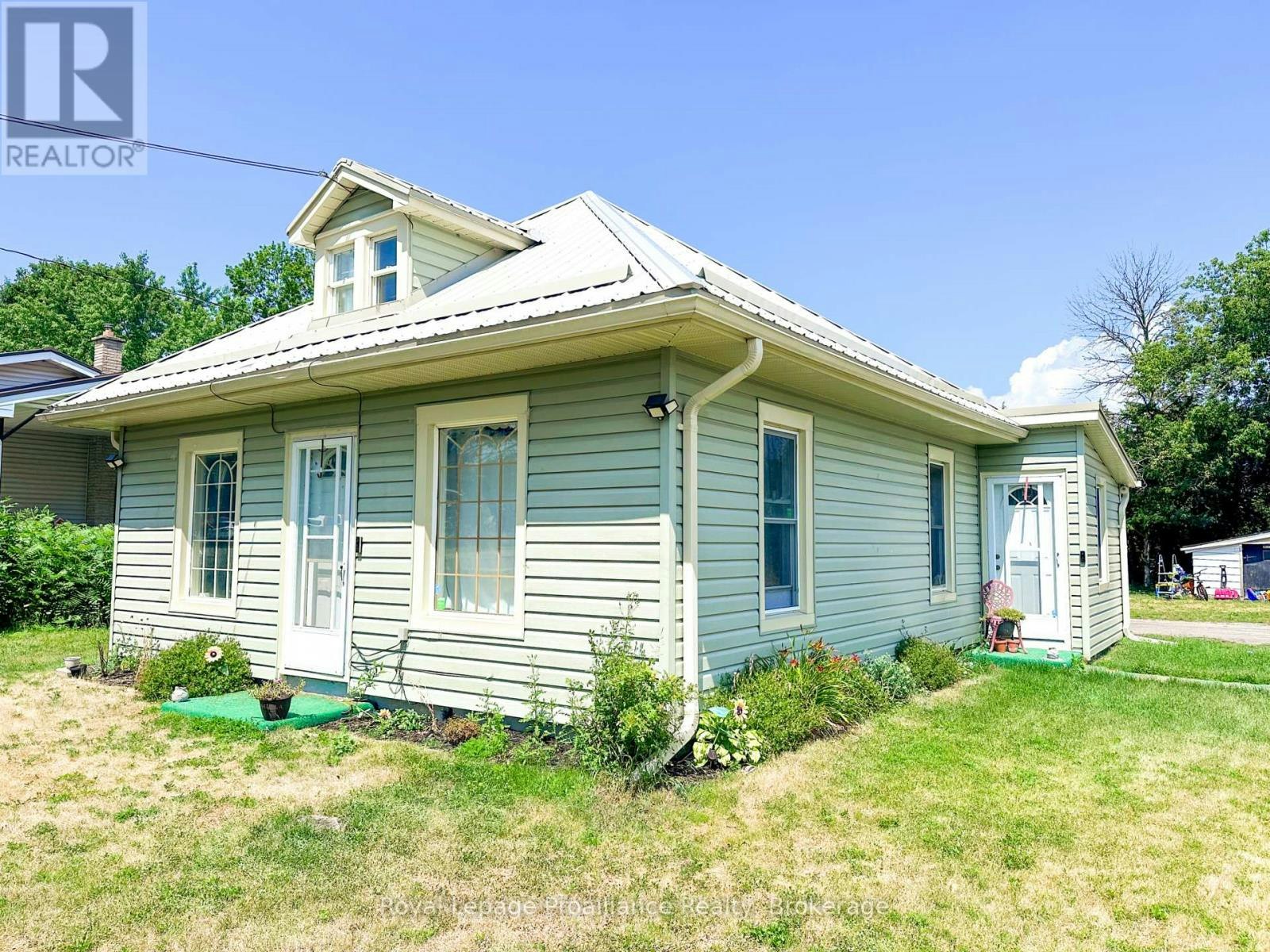 16 Huffman Road, Quinte West, ON, K0K 2C0