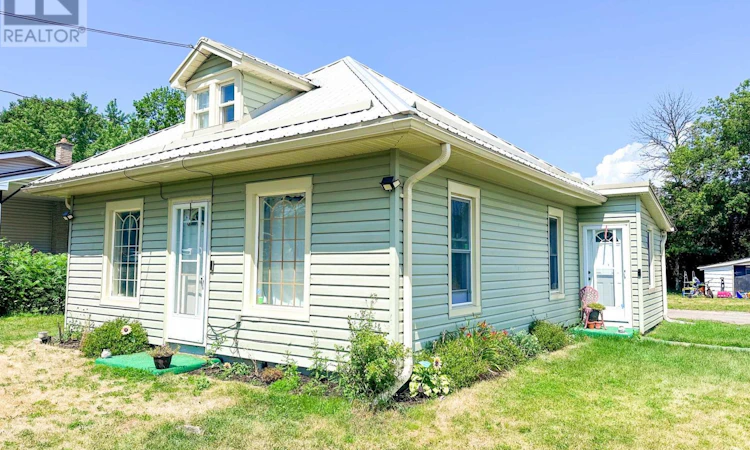 16 Huffman Road