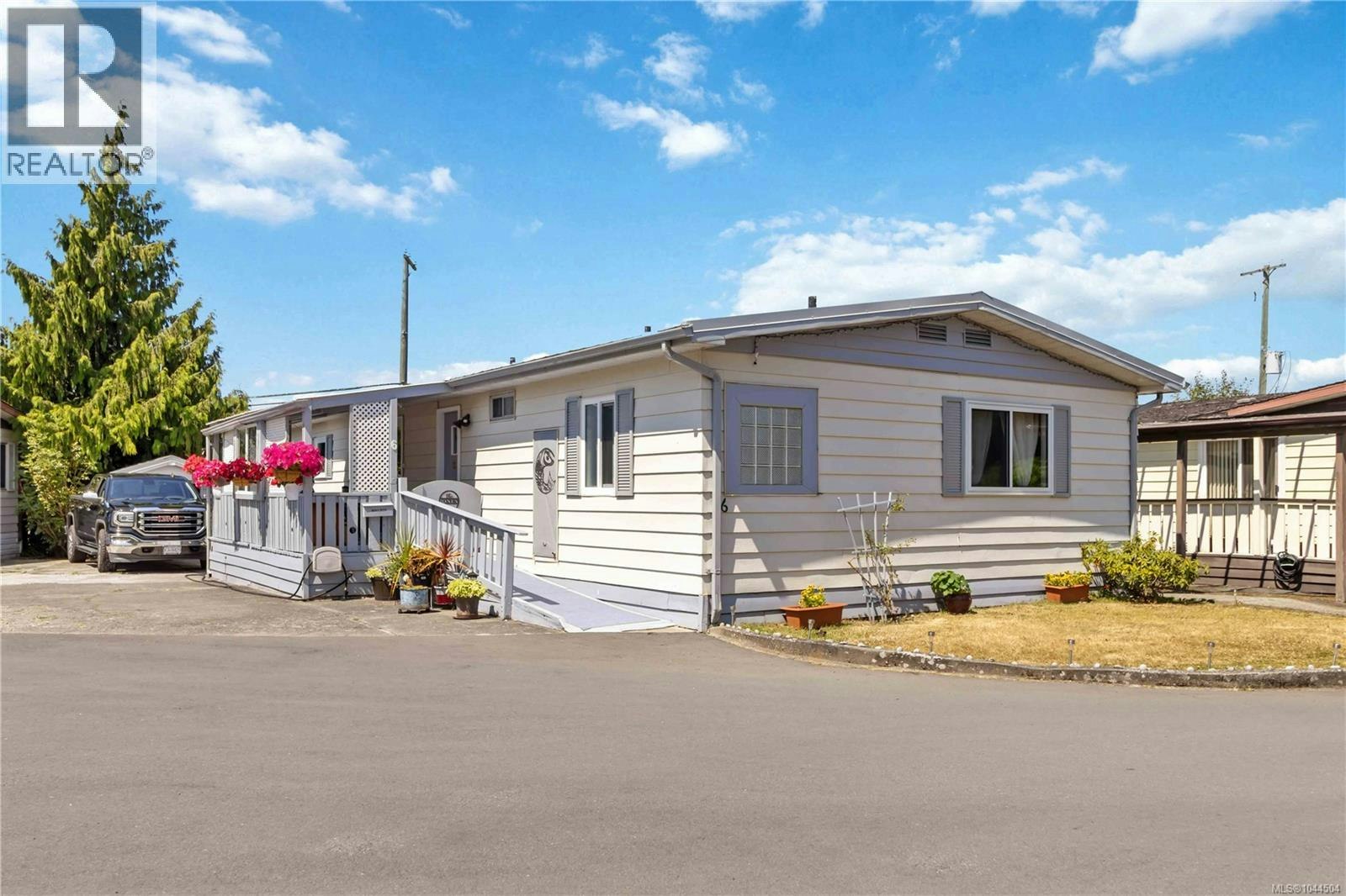 6-158 Cooper Road, View Royal, BC, V9A 7B3
