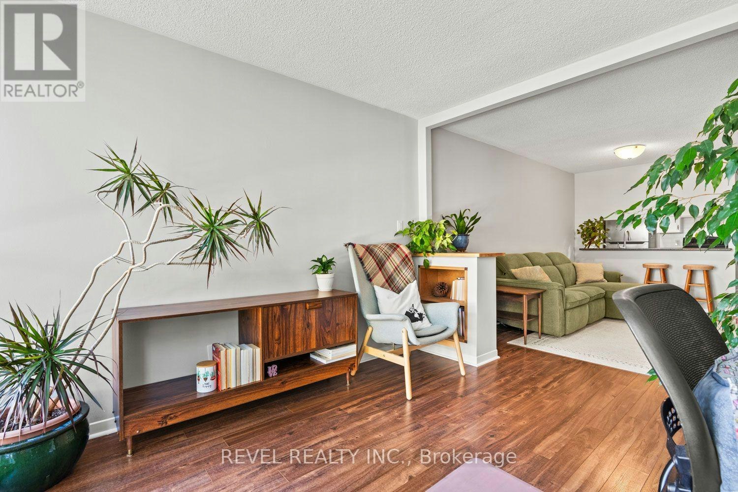 302-20 Southport Street, Toronto, ON, M6S 4Y8 - 12