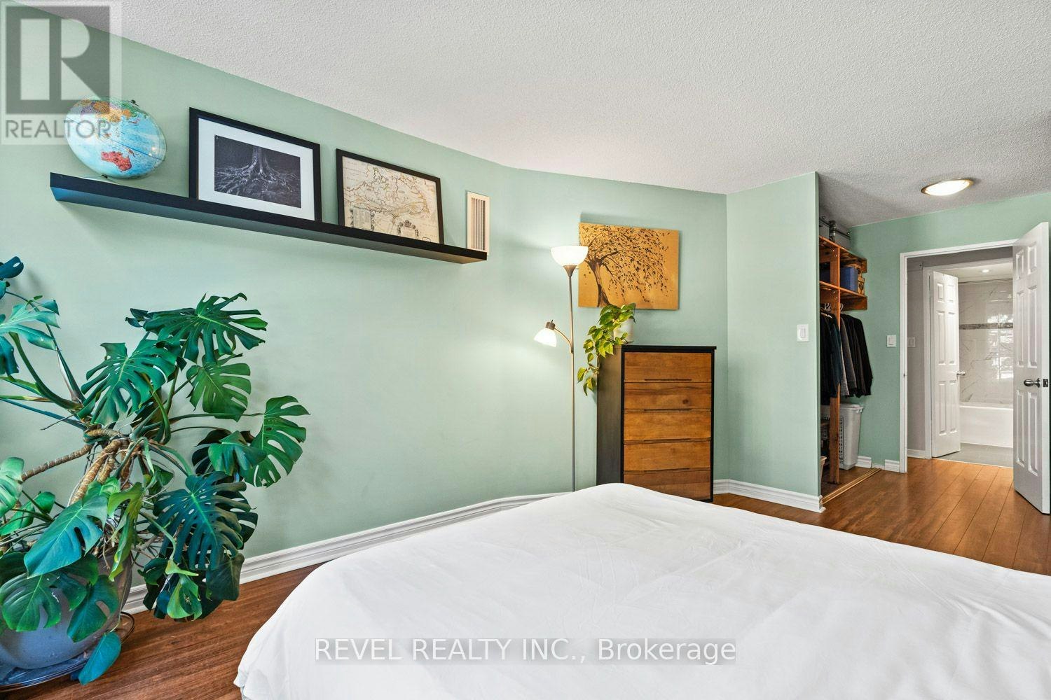 302-20 Southport Street, Toronto, ON, M6S 4Y8 - 23