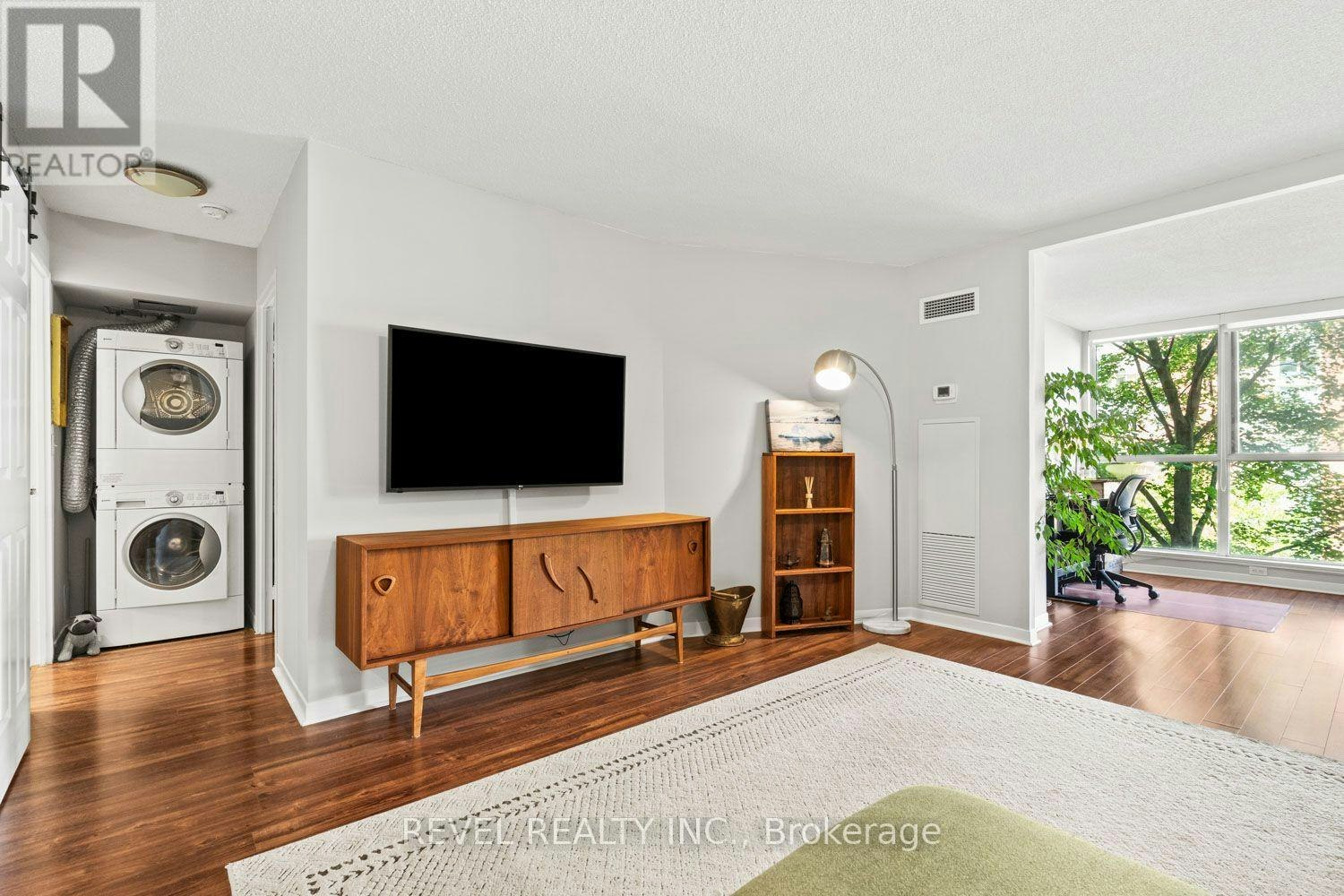 302-20 Southport Street, Toronto, ON, M6S 4Y8 - 7