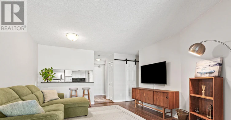 302-20 Southport Street, Toronto, ON, M6S 4Y8 - 5