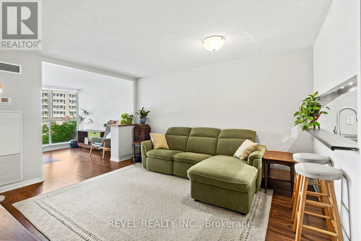 302-20 Southport Street, Toronto, ON, M6S 4Y8 - 3