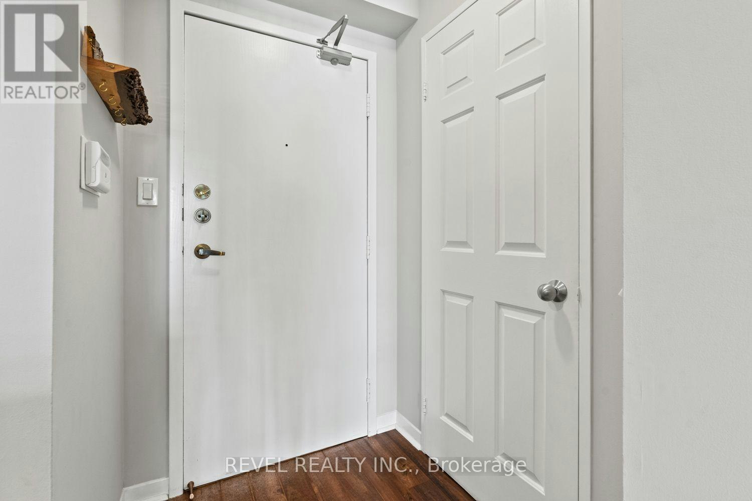 302-20 Southport Street, Toronto, ON, M6S 4Y8 - 30