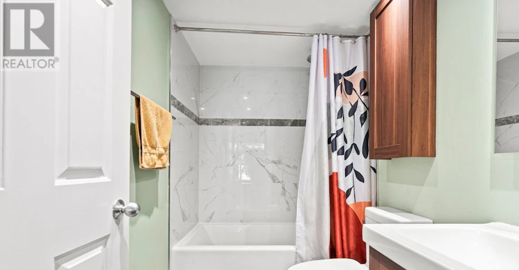 302-20 Southport Street, Toronto, ON, M6S 4Y8 - 26