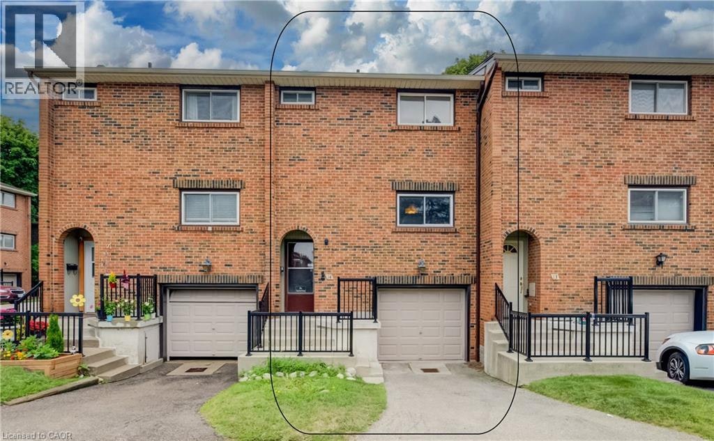 14-201 Silvercreek Pathway N, Guelph, ON, N1H 3T4