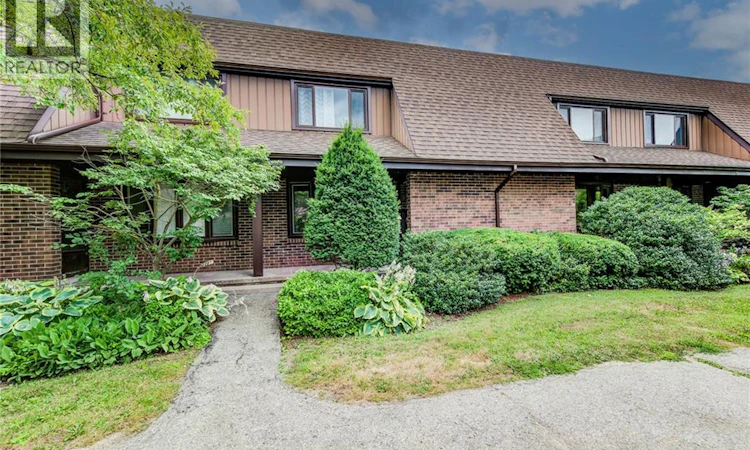 15-285 Sandowne Drive