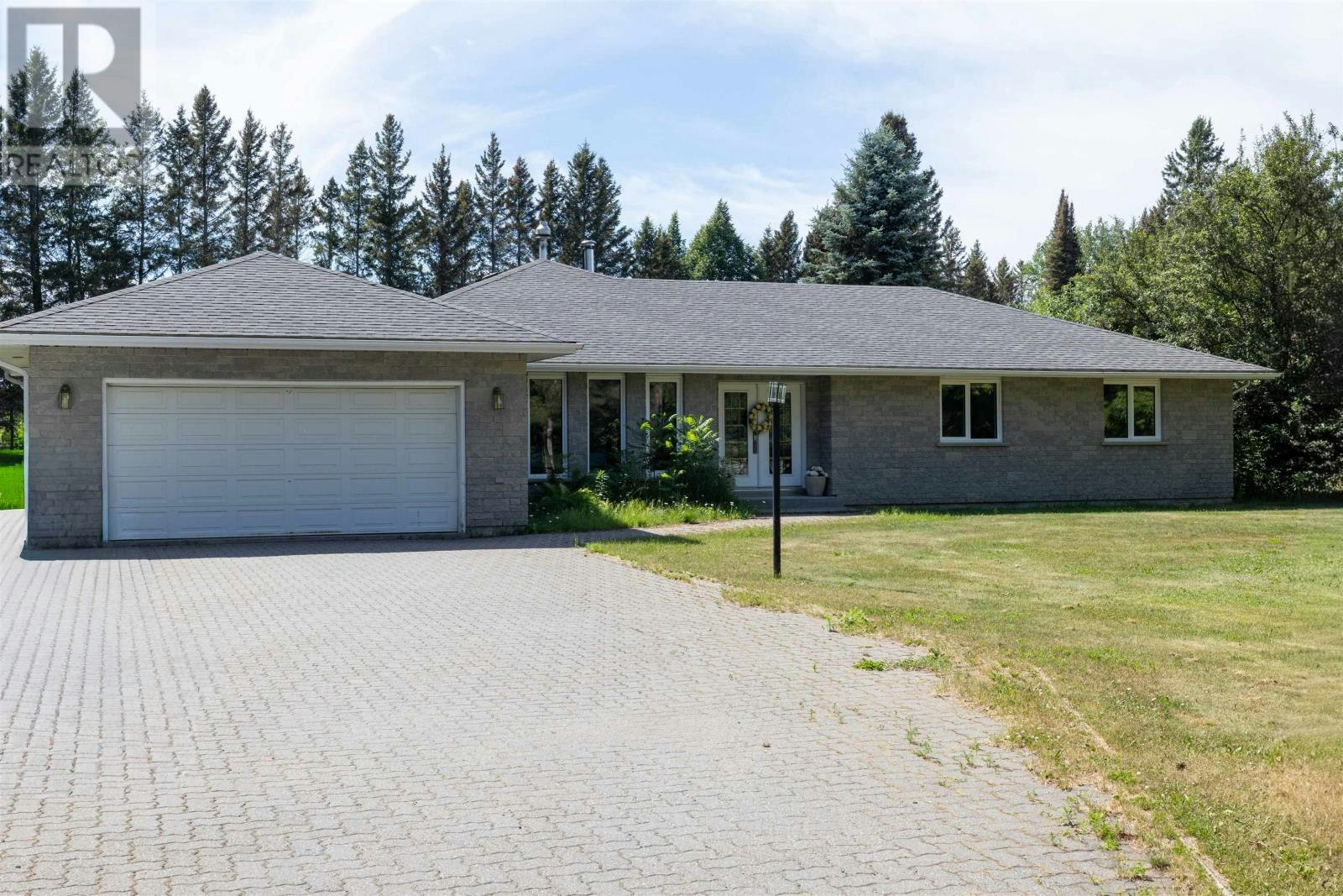 1155 Victor Street S, Thunder Bay, ON, P7K 1N6