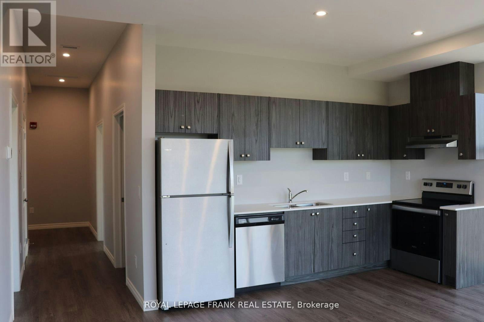 413-513 Dundas Street E, Whitby, ON, L1N 0N4 - 3