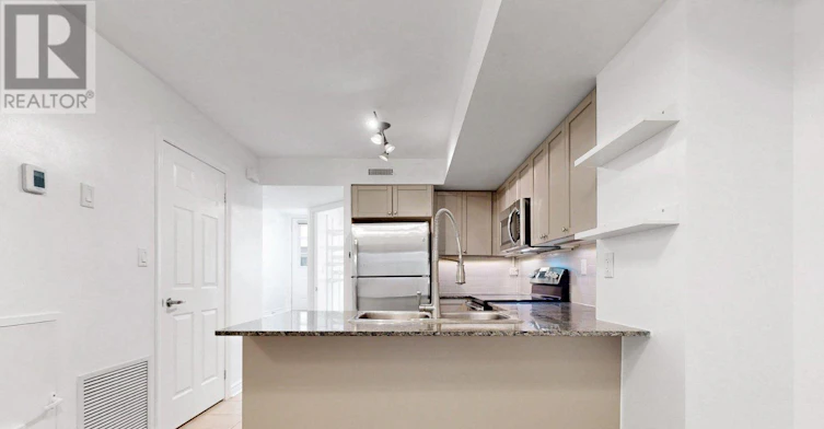 140-21 Ruttan Street, Toronto, ON, M6P 0A1 - 20