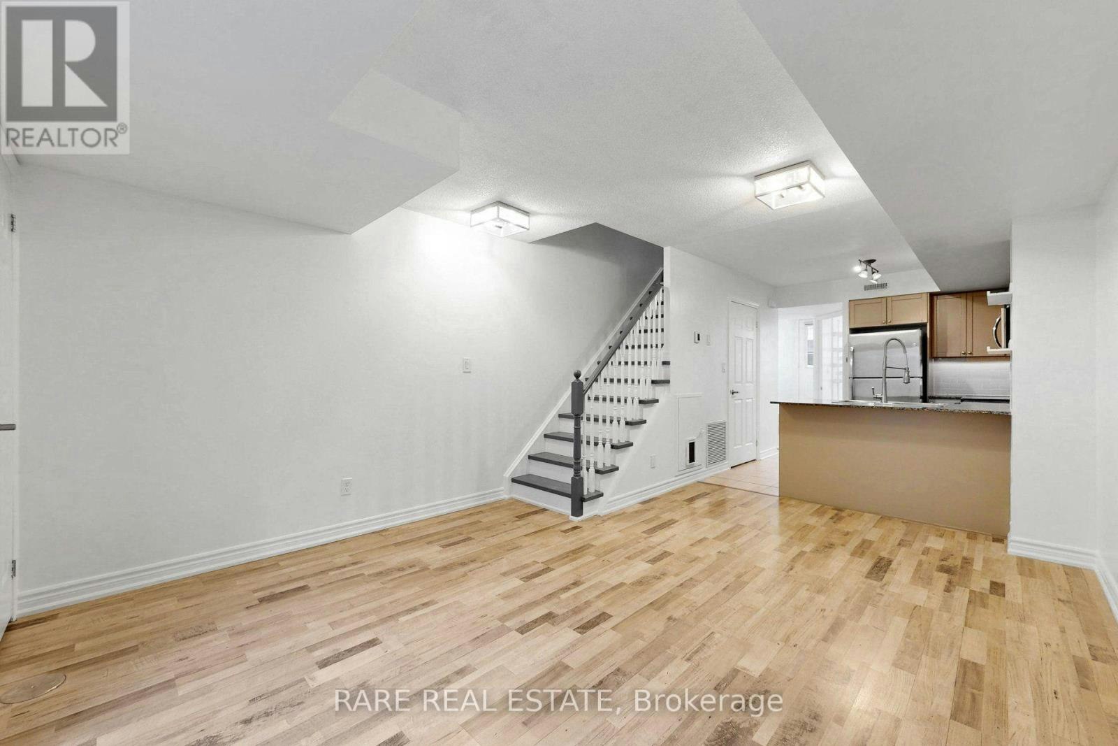 140-21 Ruttan Street, Toronto, ON, M6P 0A1 - 23