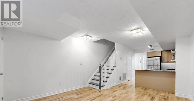 140-21 Ruttan Street, Toronto, ON, M6P 0A1 - 23