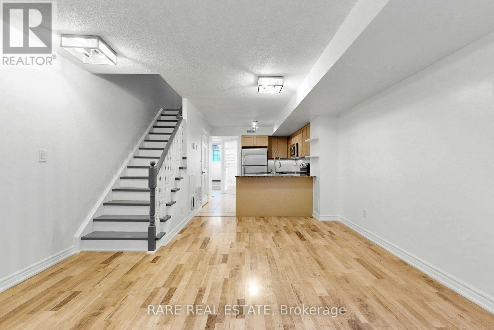 140-21 Ruttan Street, Toronto, ON, M6P 0A1 - 25