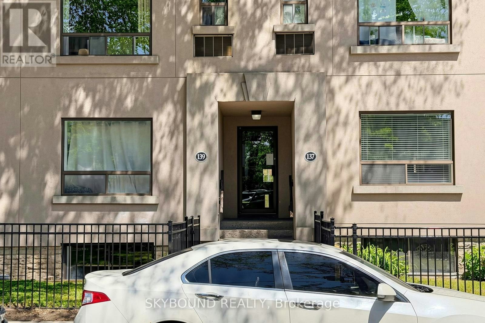 B-139 Wineva Avenue, Toronto, ON, M4E 2T3 - 18