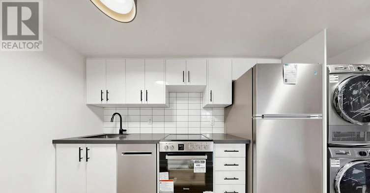 B-139 Wineva Avenue, Toronto, ON, M4E 2T3 - 7