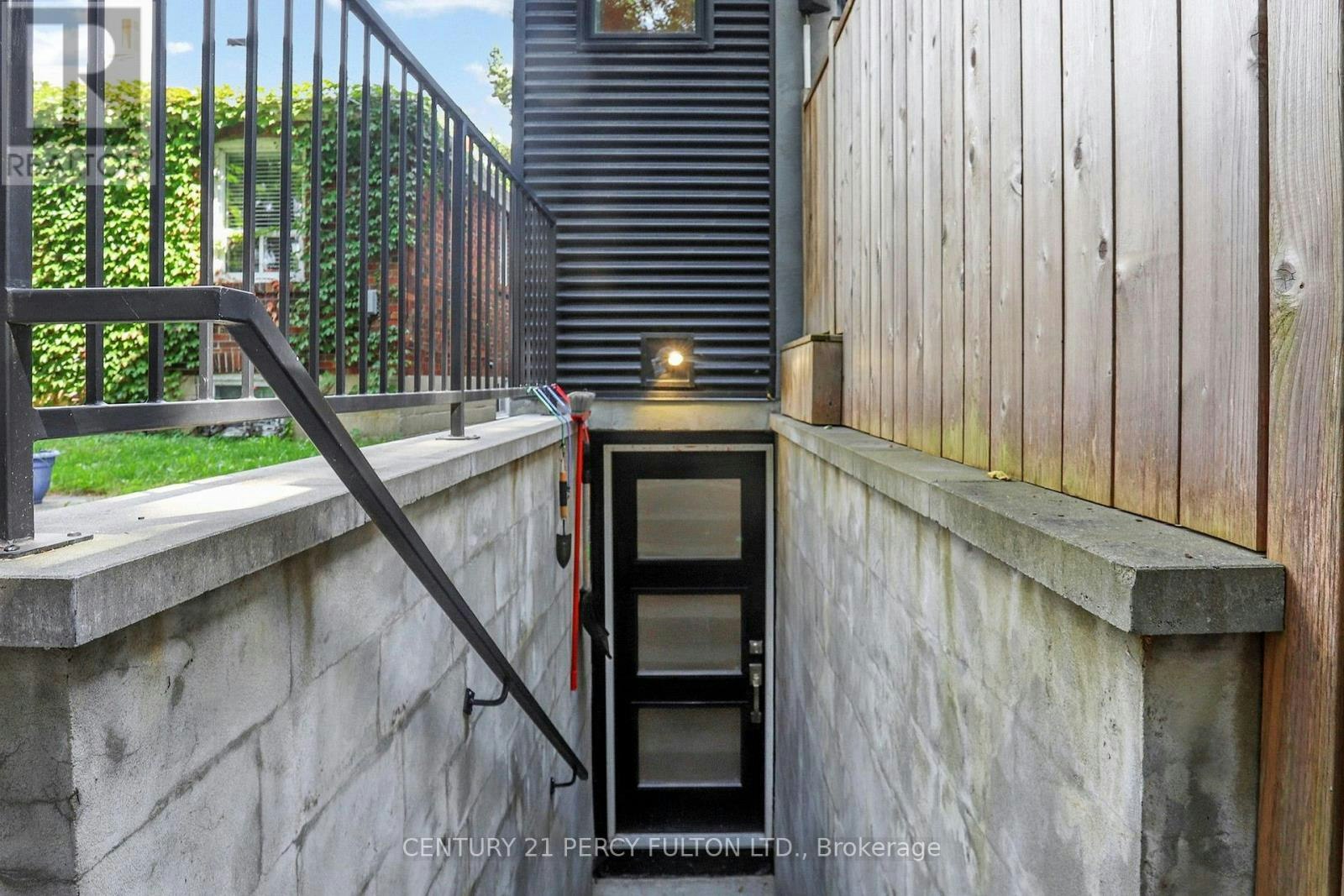 LOWER LEVEL-84 Wiley Avenue, Toronto, ON, M4J 3W6 - 16