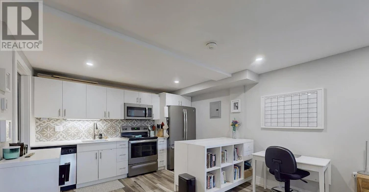 LOWER LEVEL-84 Wiley Avenue, Toronto, ON, M4J 3W6 - 5