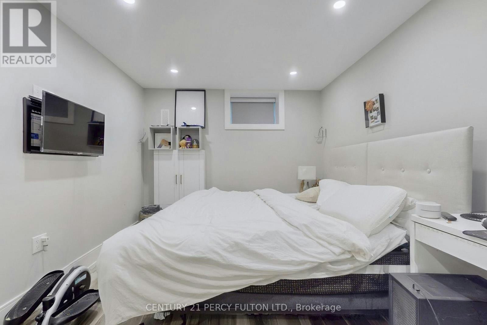 LOWER LEVEL-84 Wiley Avenue, Toronto, ON, M4J 3W6 - 12
