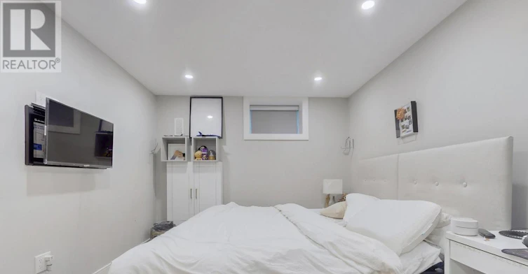 LOWER LEVEL-84 Wiley Avenue, Toronto, ON, M4J 3W6 - 12