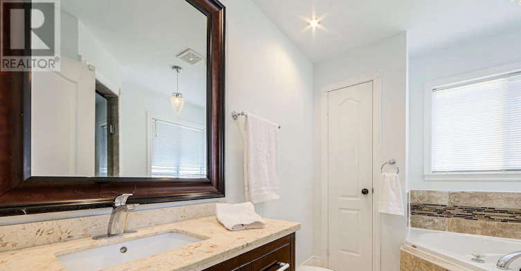 UPPER-269 Treasure Road E, Vaughan, ON, L6A 3K8 - 8