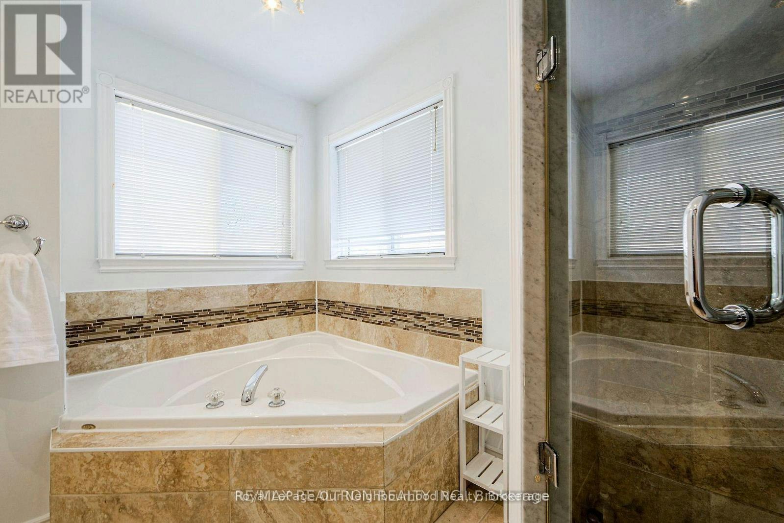 UPPER-269 Treasure Road E, Vaughan, ON, L6A 3K8 - 7