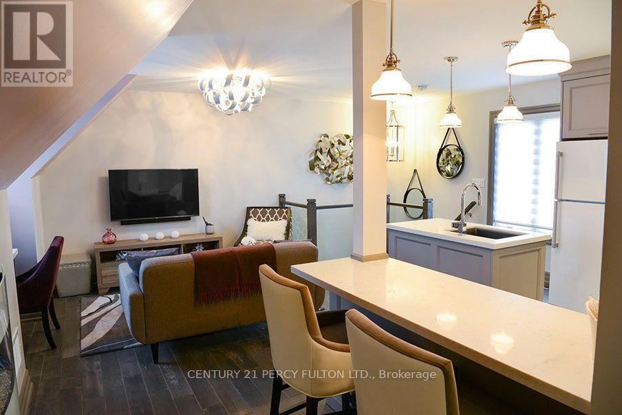 COACH HOUSE-44 Hawkridge Avenue, Markham, ON, L3P 1V9 - 4
