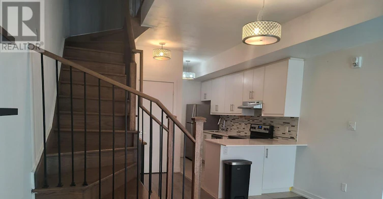 14-2063 Weston Road, Toronto, ON, M9N 1X7 - 2