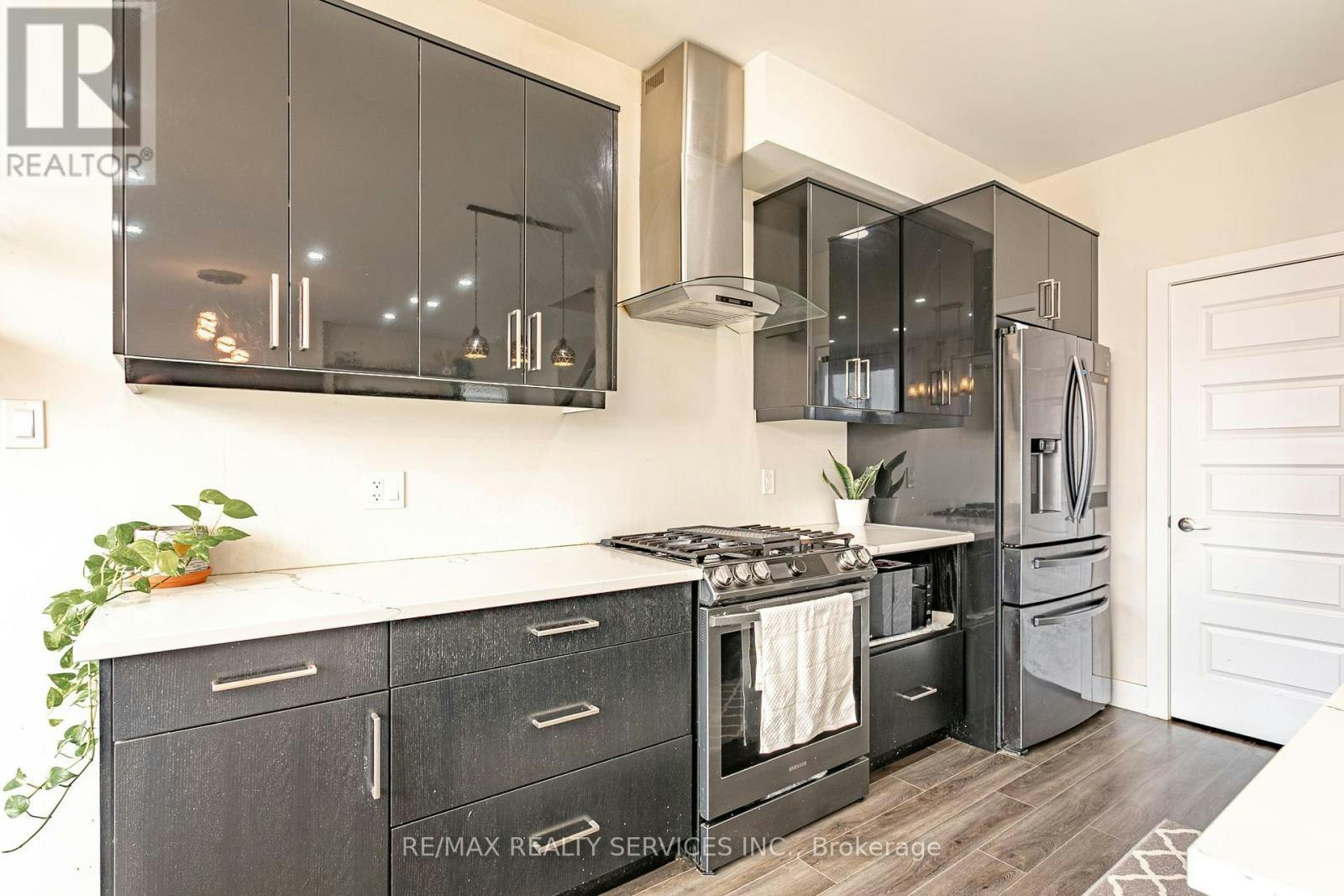2227 Evans Boulevard, London, ON, N6M 0H7 - 13