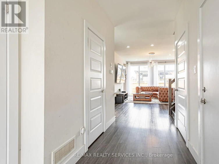 2227 Evans Boulevard, London, ON, N6M 0H7 - 5