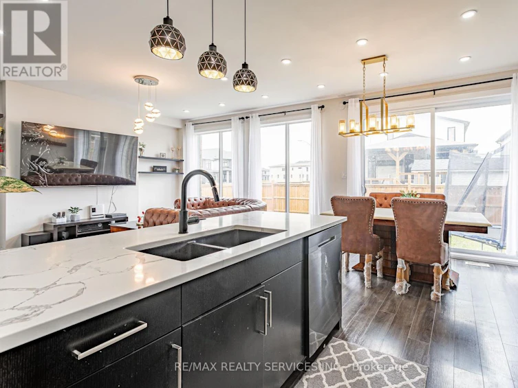 2227 Evans Boulevard, London, ON, N6M 0H7 - 15