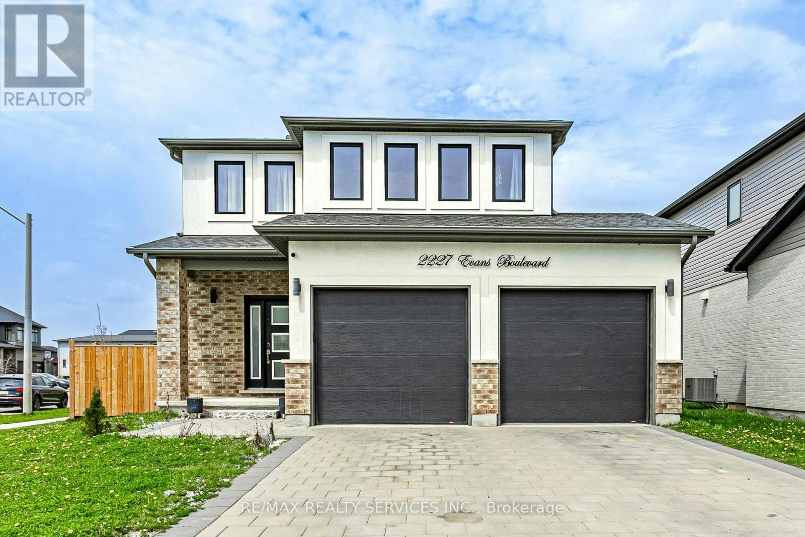 2227 Evans Boulevard, London, ON, N6M 0H7 - 2