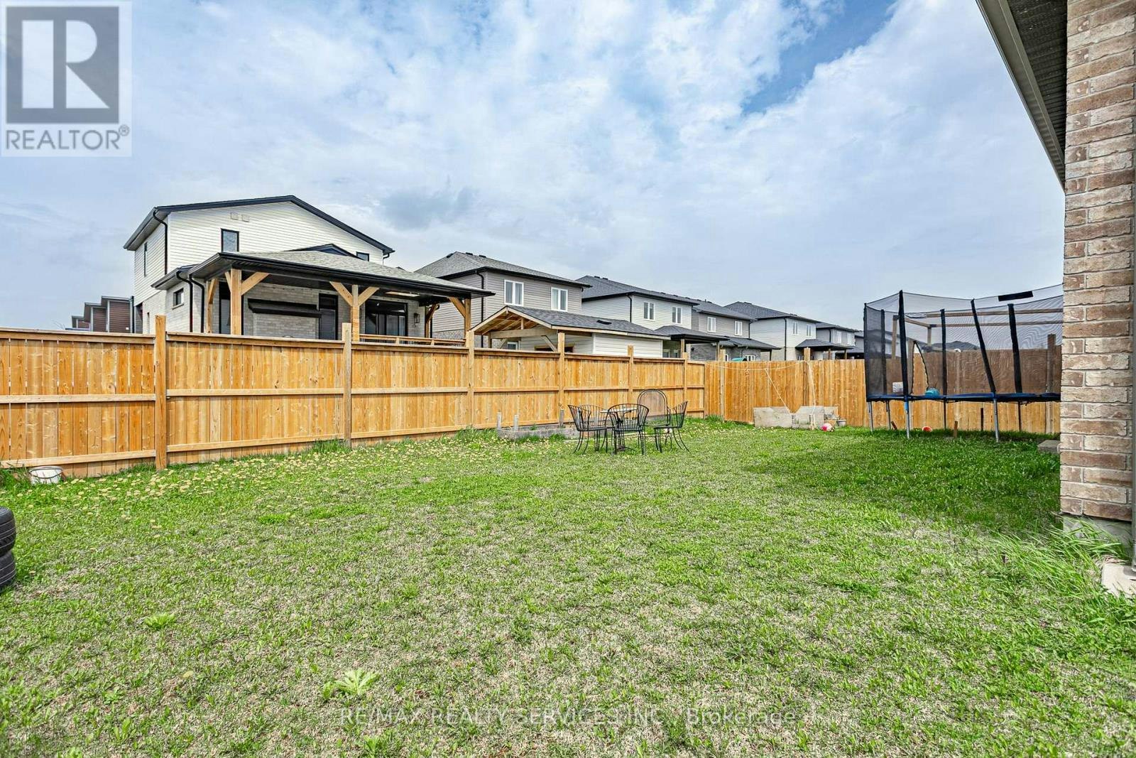 2227 Evans Boulevard, London, ON, N6M 0H7 - 33