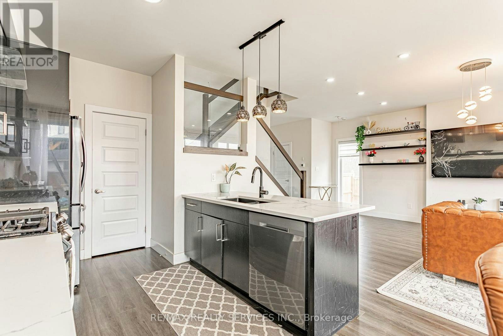 2227 Evans Boulevard, London, ON, N6M 0H7 - 14