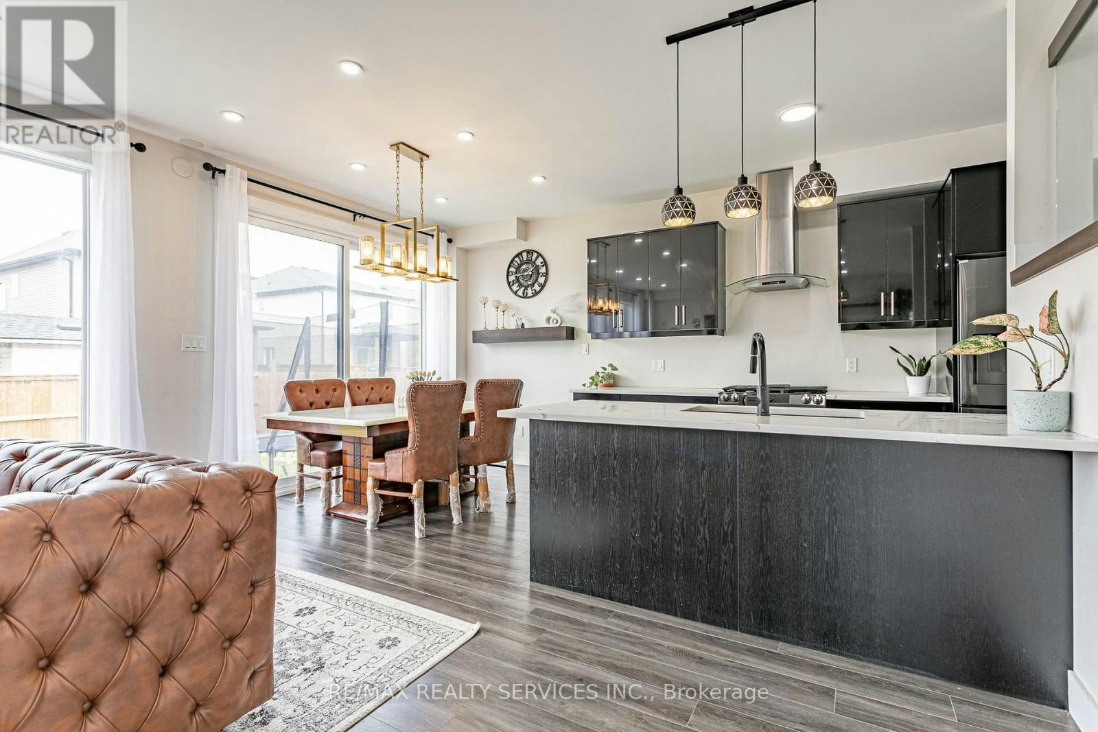 2227 Evans Boulevard, London, ON, N6M 0H7 - 8
