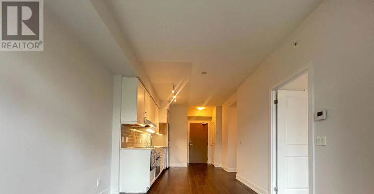 325-7 Kenaston Gardens, Toronto, ON, M2K 0E9 - 3