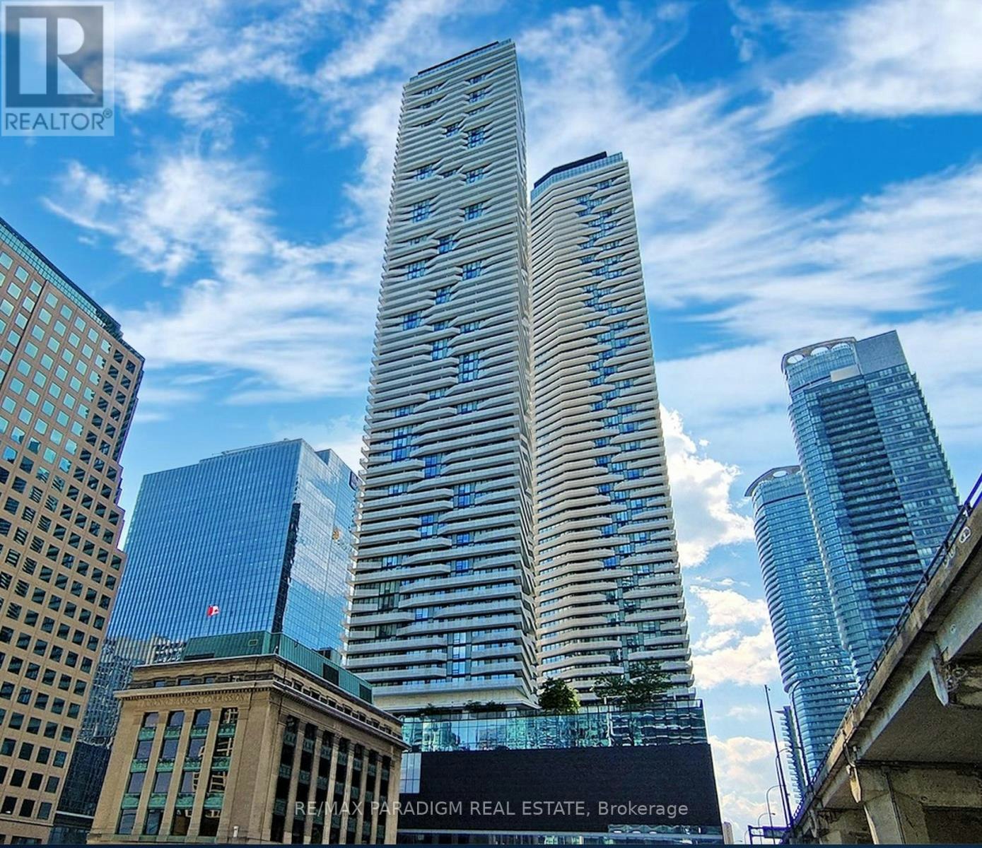 6002-100 Harbour Street, Toronto, ON, M5J 2T5