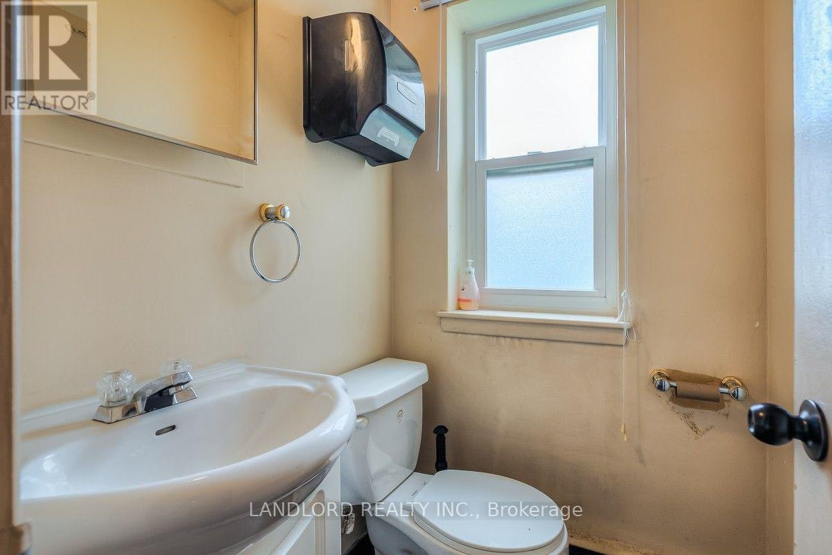 201-111 Craydon Road, Whitby, ON, L1N 2B5 - 19
