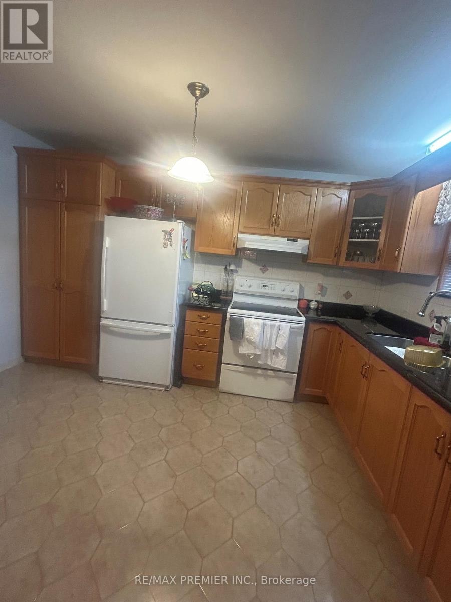 MAIN FLOOR-61 Cedar Lane Drive, Wasaga Beach, ON, L9Z 2S1 - 3