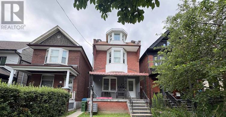LOWER 642 Lvl Studio Gladstone Avenue, Toronto, ON, M6H 3J4 - 10