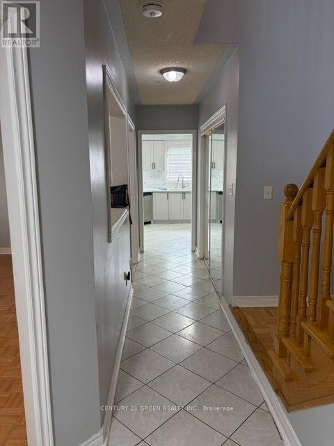 UPPER-789 Fable Crescent, Mississauga, ON, L5W 1R3 - 2