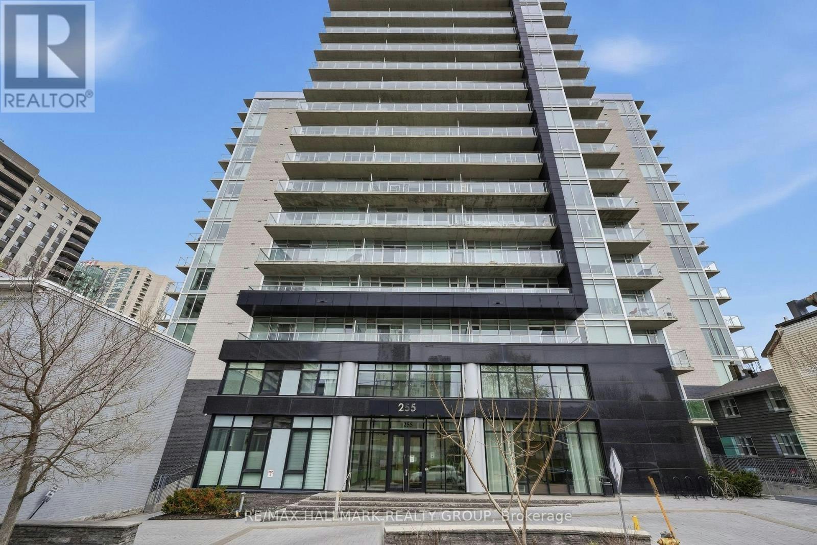 106-255 Bay Street, Ottawa, ON, K1R 0C5