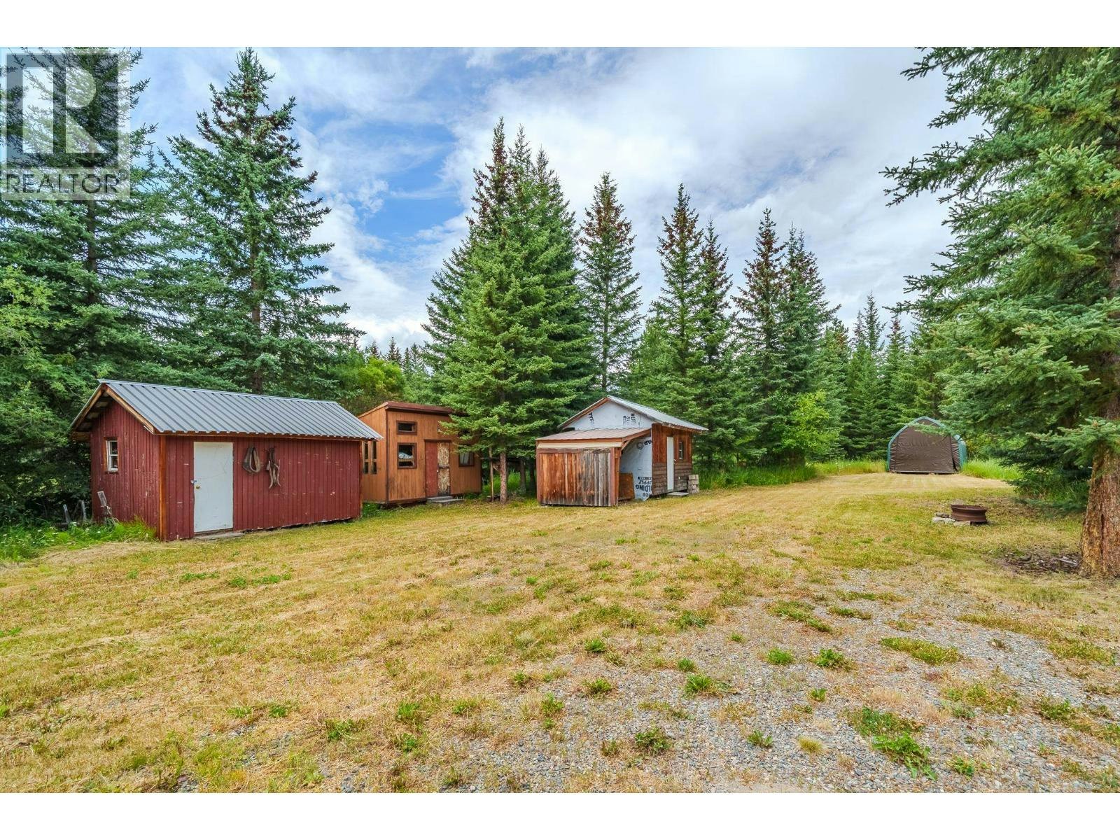 7532 Cariboo Chalet Road, Deka Lake, BC, V0K 1X0 - 23