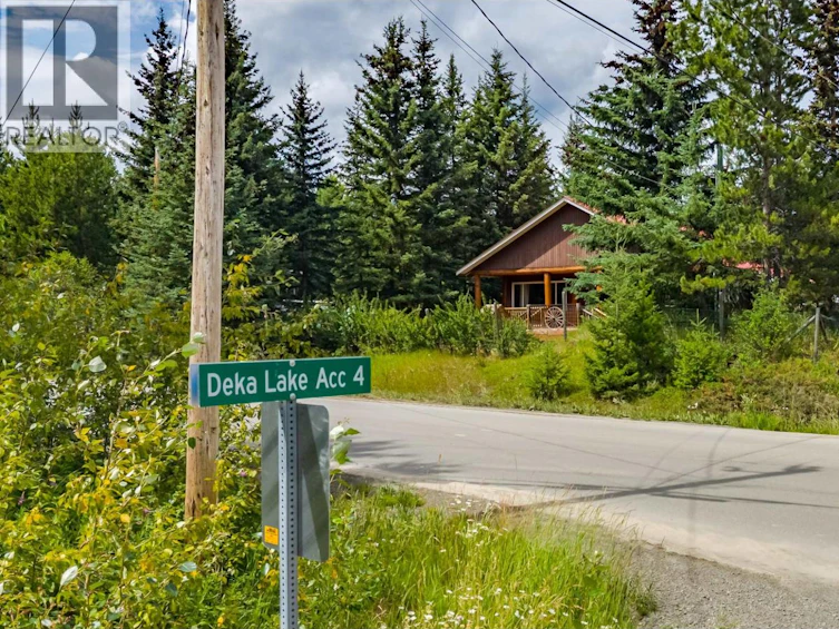 7532 Cariboo Chalet Road, Deka Lake, BC, V0K 1X0 - 24