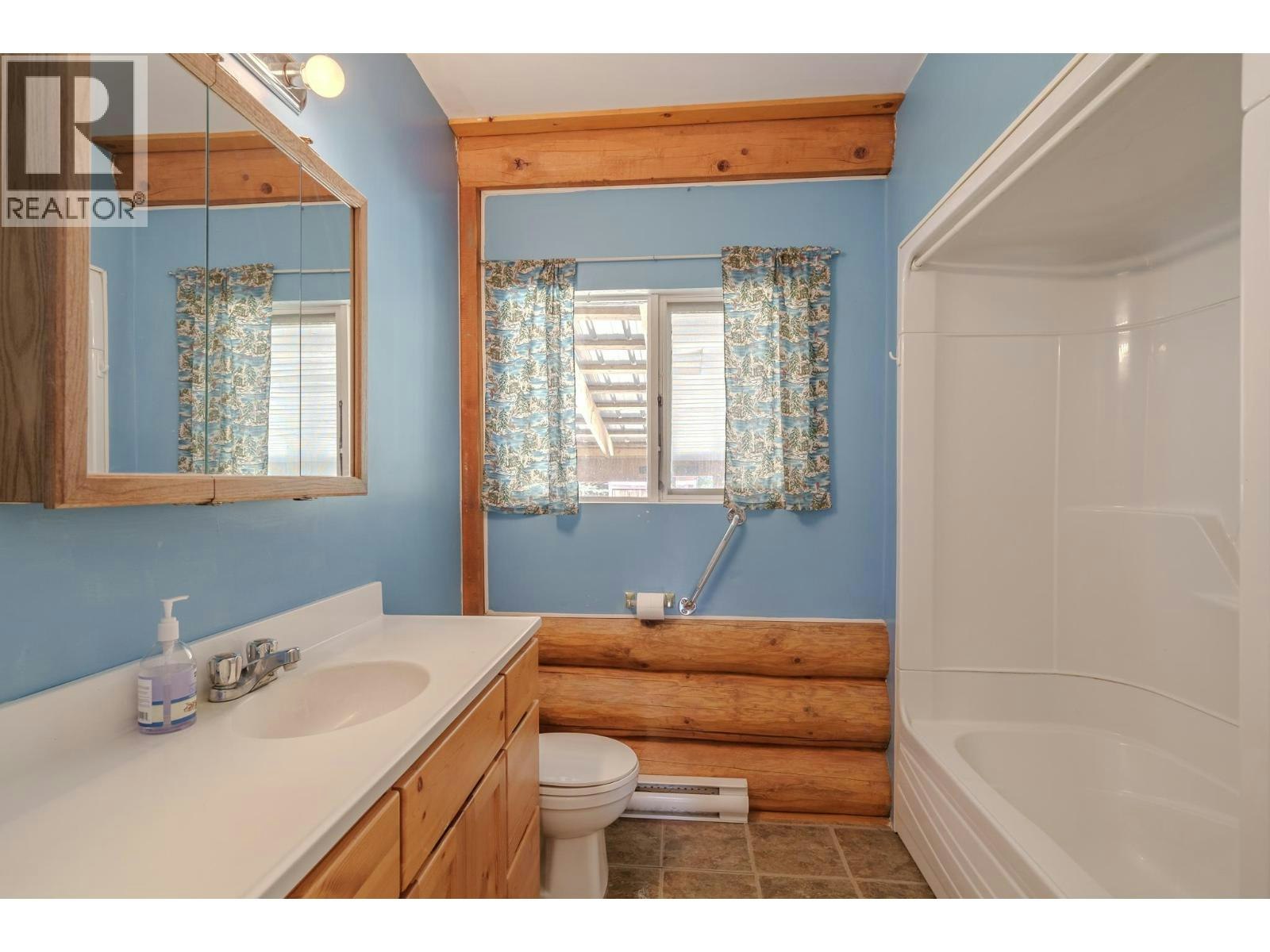 7532 Cariboo Chalet Road, Deka Lake, BC, V0K 1X0 - 14