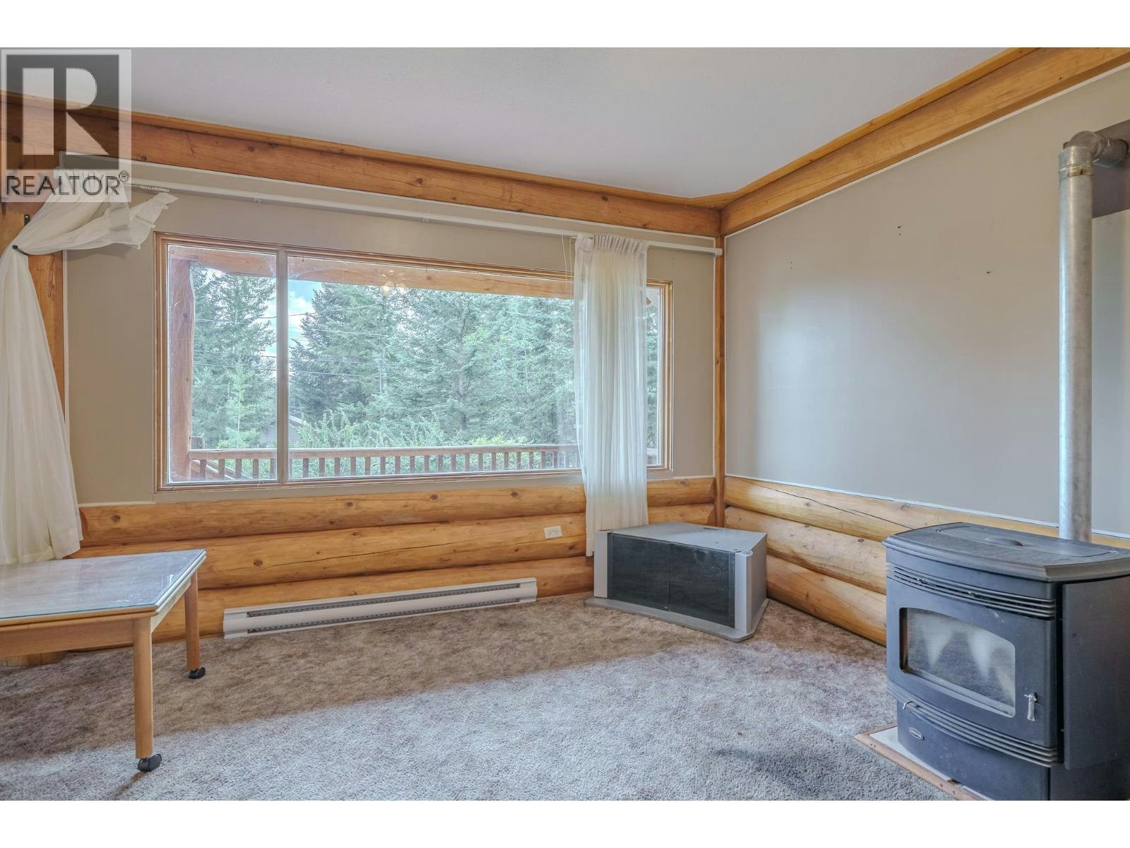 7532 Cariboo Chalet Road, Deka Lake, BC, V0K 1X0 - 10